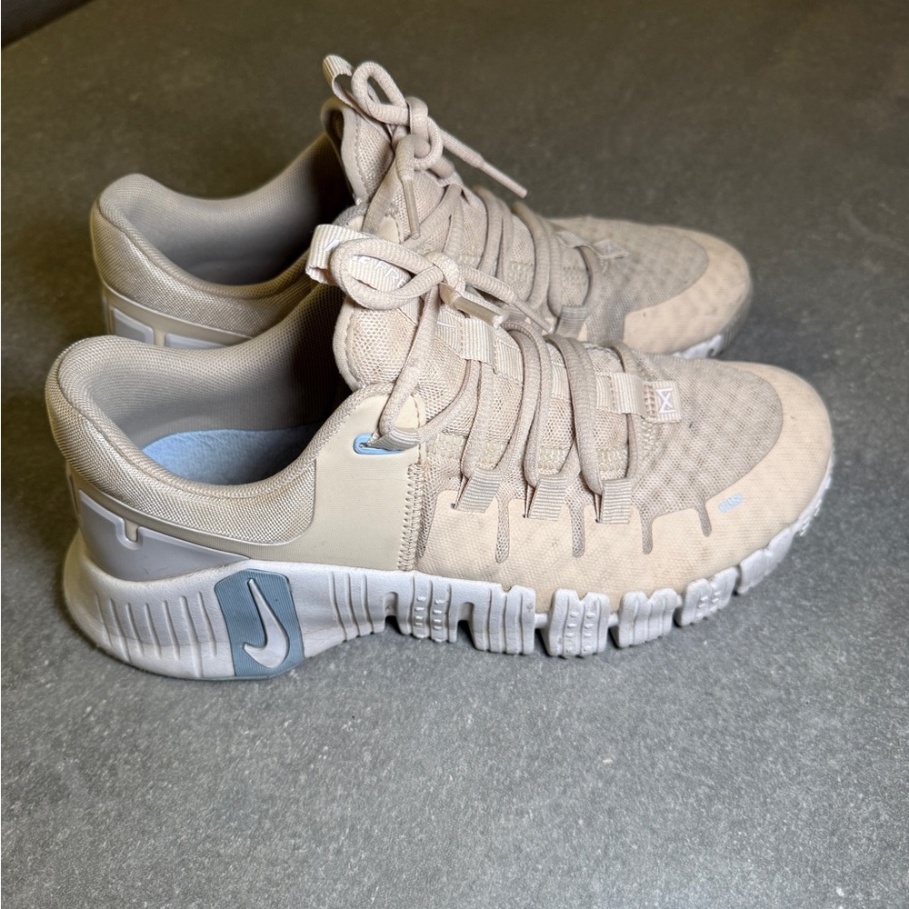 Nike Metcon Beige Athletic Sneakers